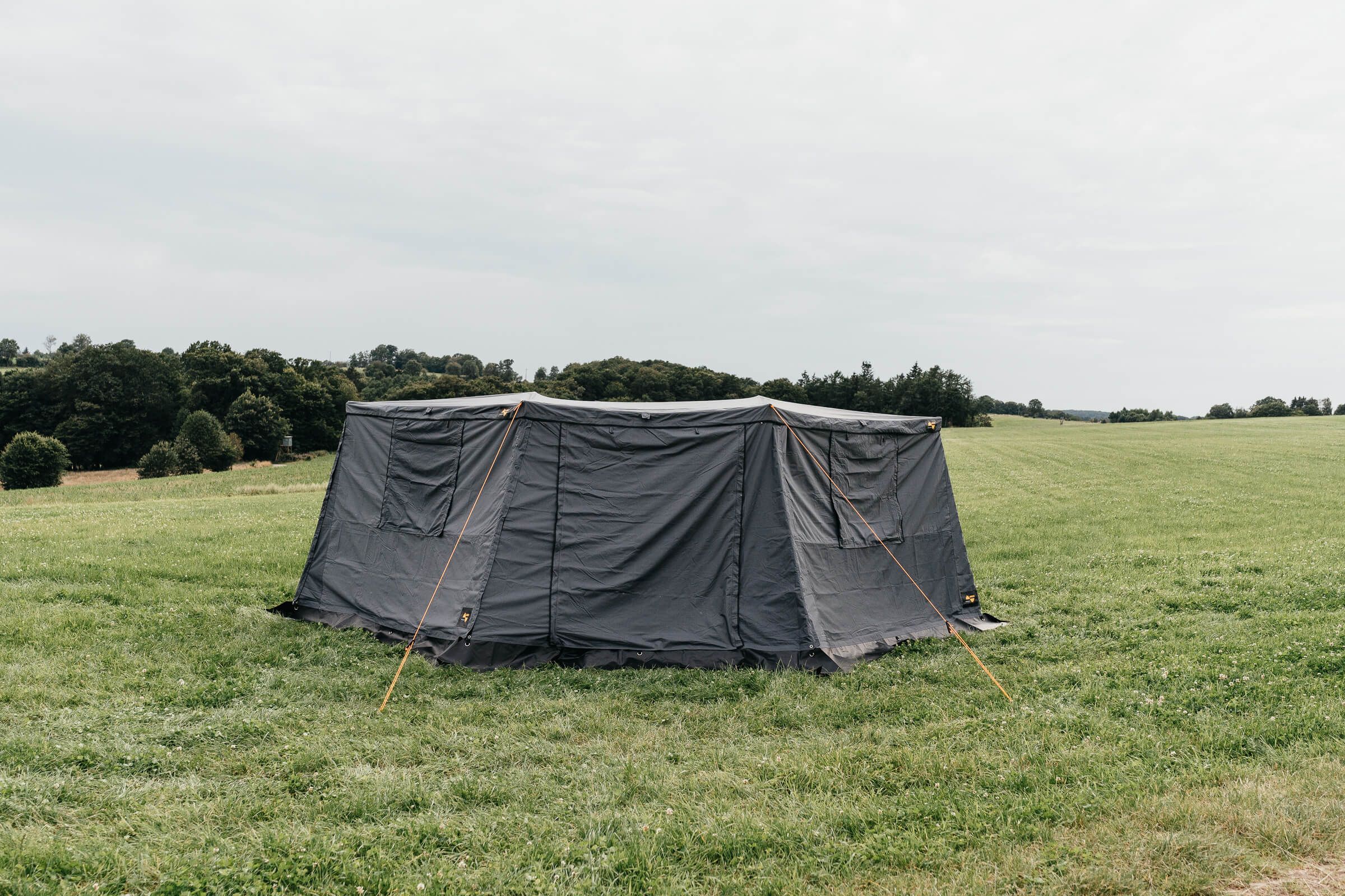 Seitenwände für 180° Markise